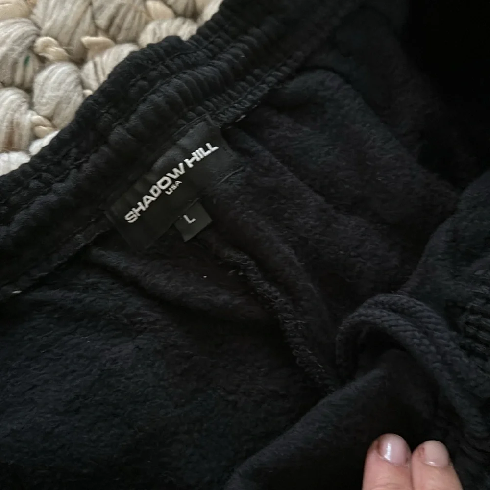 Shadow Hill USA Sweatpants A‎ World Beyond Jogger Black Streetwear Size L
